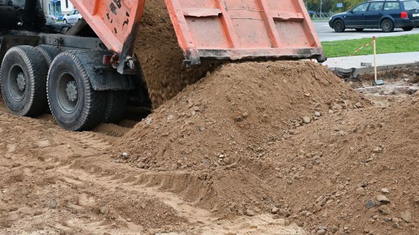 Soil Delivery in Leander