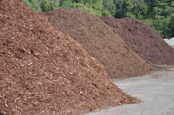 Brown Mulch Delivery in Leander